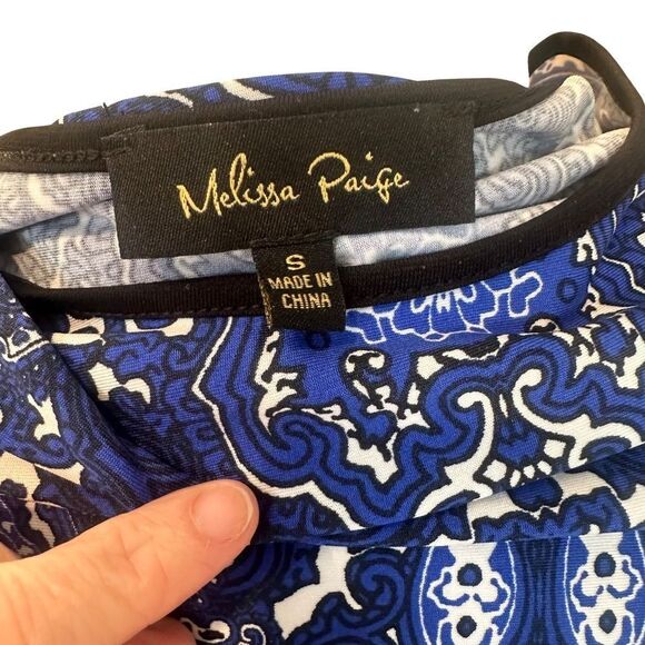 3/4” Sleeve Crew Neck Top Pattern  Blues/White  Size Small - Picture 13 of 13